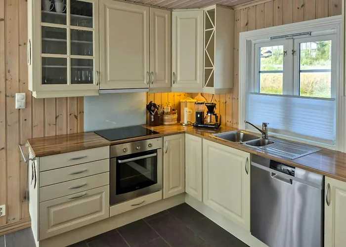 Mountain Gem With Ski In And Out At Golsfjellet Gol